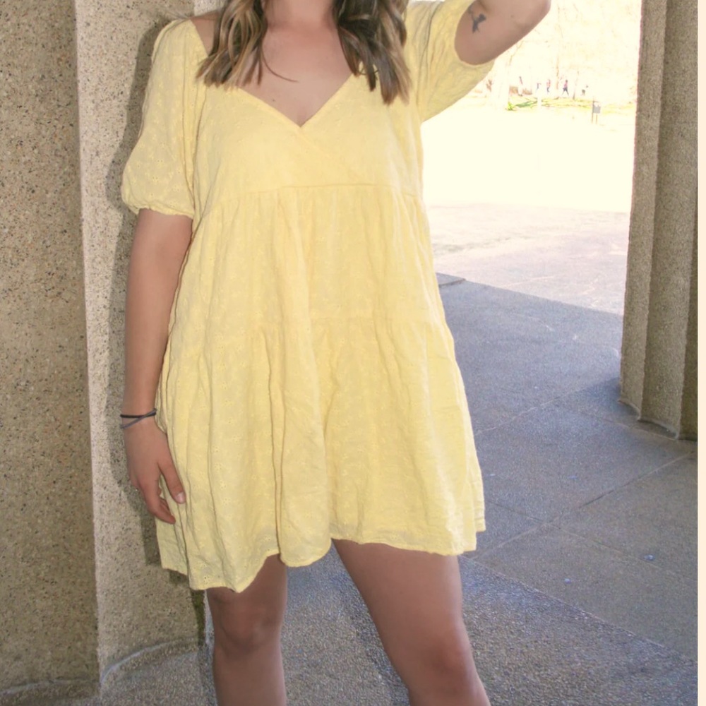 Bae Vely Daisy Yellow Embroidered Puff Sleeve V neck Sundress‎